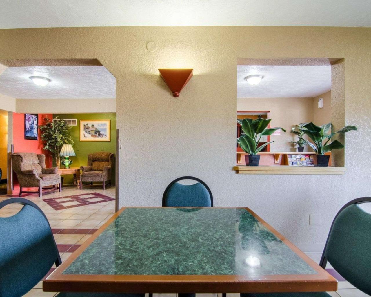 Econo Lodge Ottawa Exterior foto
